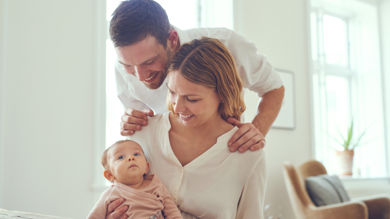 10 Parenting Hacks Every New Mom and Dad Should Know (2025 Guide)